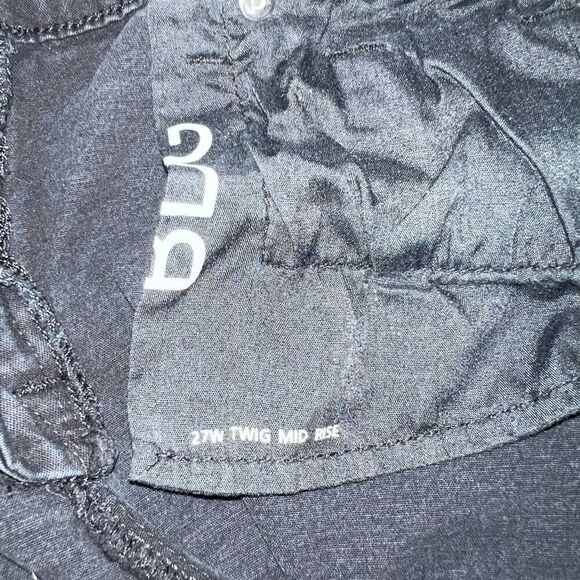 BDG Black Twig Midrise Jeans - Picture 5 of 5